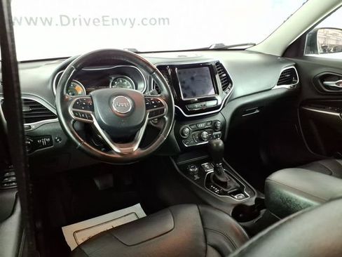 Used 2020 Jeep Cherokee Limited AWD/4WD image 10