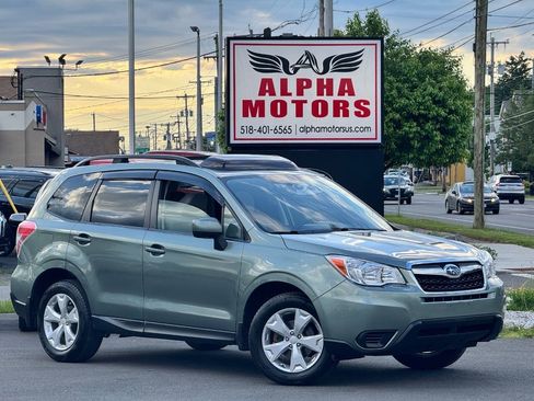 Used 2014 Subaru Forester 2.5i Premium w/ All-Weather Package AWD/4WD image 1