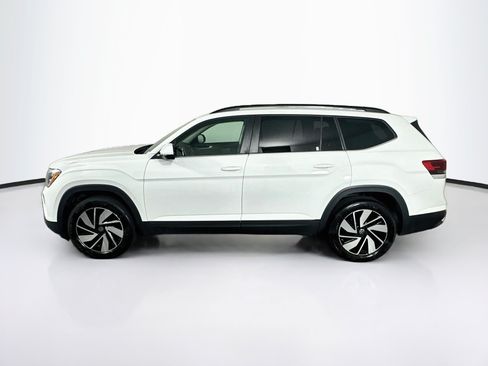 Used 2025 Volkswagen Atlas SE FWD image 4