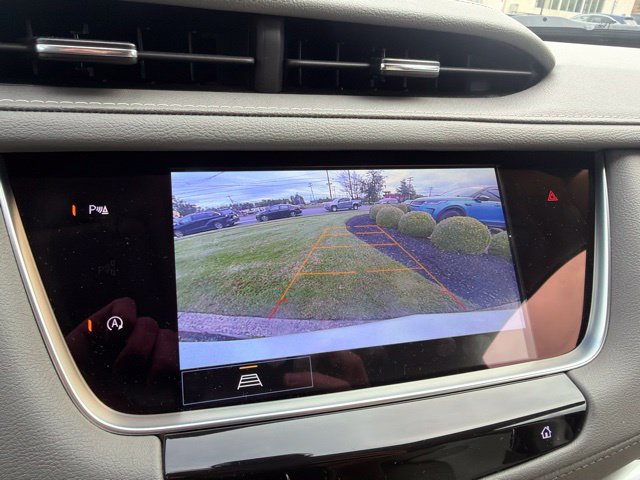Used 2024 Cadillac XT5 Premium Luxury AWD/4WD image 4