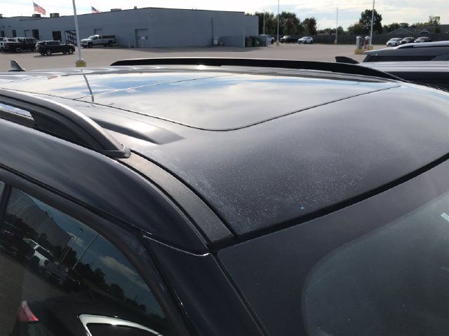 Used 2023 Ford Explorer XLT AWD/4WD image 11