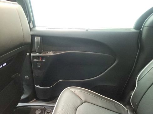 New 2026 Chrysler Pacifica Limited w/ S Appearance Package FWD image 37