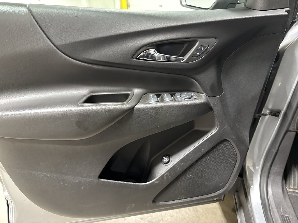 Used 2024 Chevrolet Equinox LT AWD/4WD image 20