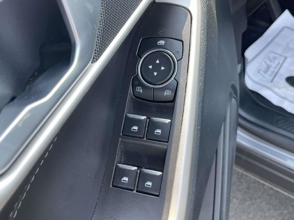 Certified 2023 Ford Explorer XLT RWD image 16