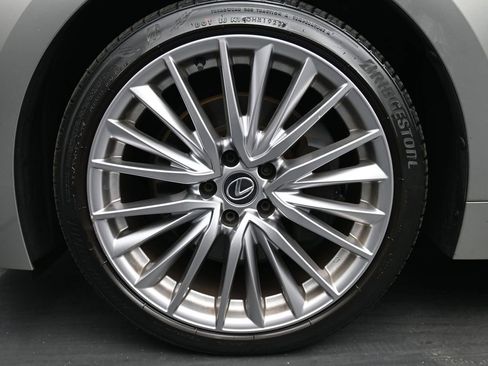 Used 2023 Lexus IS 300 AWD w/ Premium Package image 10