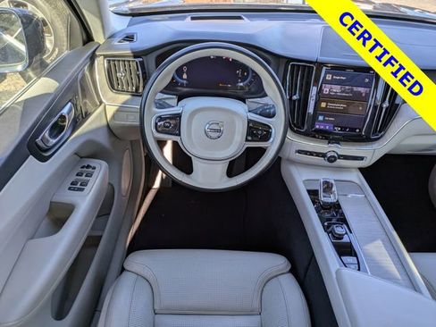 Used 2023 Volvo XC60 B5 Ultimate w/ Climate Package image 15