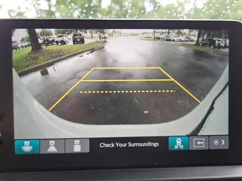 Used 2025 Honda Pilot Touring image 19