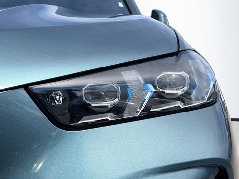 Used 2025 BMW X5 xDrive50e image 10