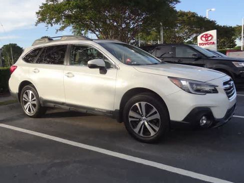 Used 2019 Subaru Outback 2.5i Limited AWD/4WD image 4