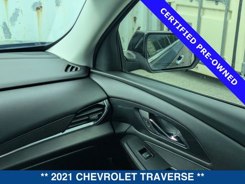 Used 2021 Chevrolet Traverse High Country FWD image 20