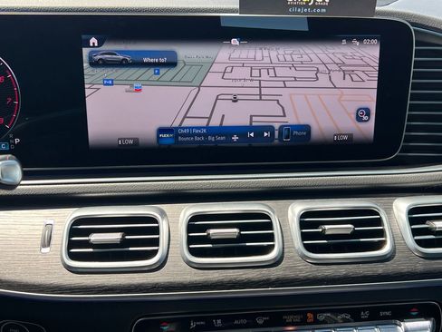 Used 2025 Mercedes-Benz GLE 450 4MATIC Coupe w/ Winter Package image 30