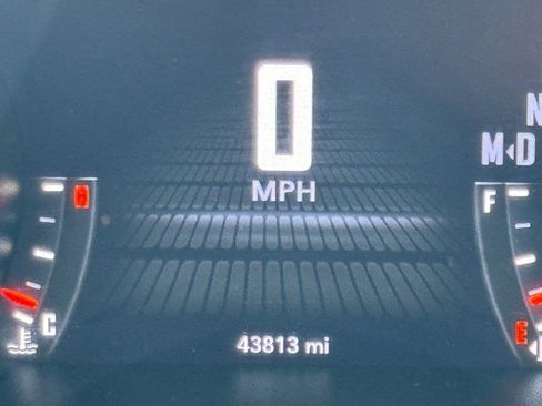 Used 2023 Dodge Challenger R/T w/ Blacktop Package image 18