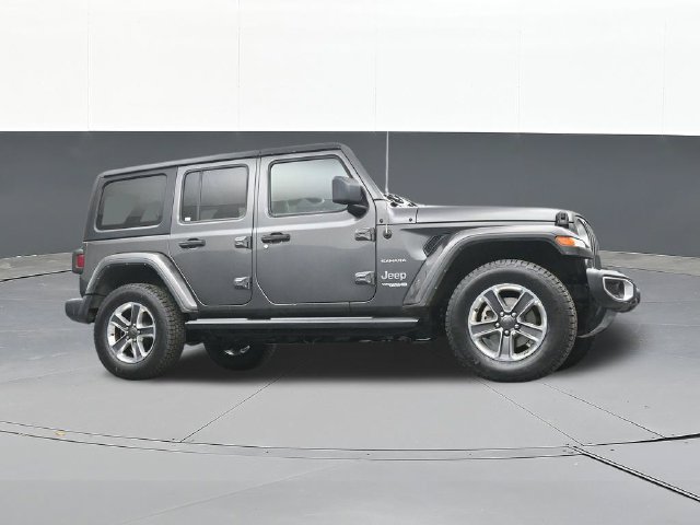 Used 2022 Jeep Wrangler Unlimited Sahara w/ Cold Weather Group AWD/4WD image 52