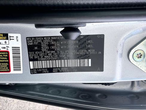 Certified 2023 Toyota Highlander LE image 37