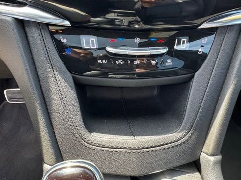Used 2023 Cadillac XT6 Sport w/ Technology Package AWD/4WD image 36