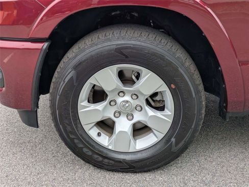 Certified 2025 RAM 1500 Big Horn AWD/4WD image 14