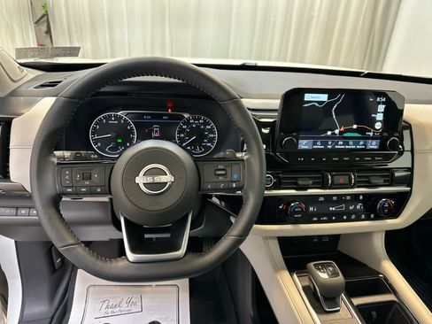 Certified 2024 Nissan Pathfinder SL w/ SL Premium Package image 3