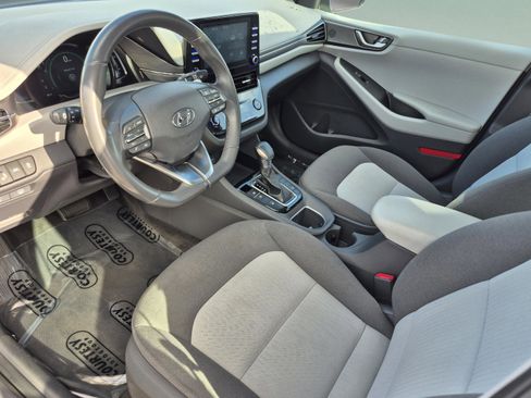 Used 2020 Hyundai Ioniq SEL FWD image 16