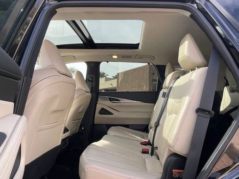 Used 2023 INFINITI QX60 Luxe w/ Cargo Package image 12