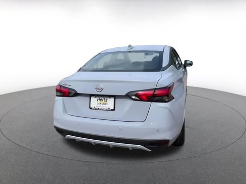 Used 2025 Nissan Versa SV image 14