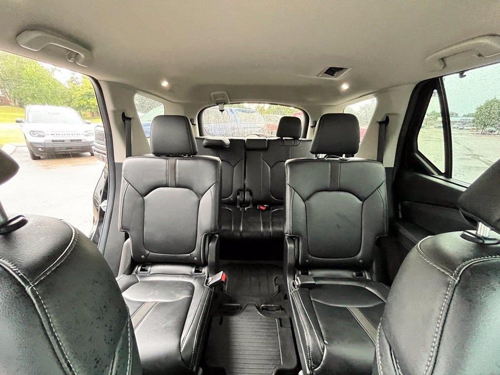 Used 2025 Honda Pilot EX-L image 14