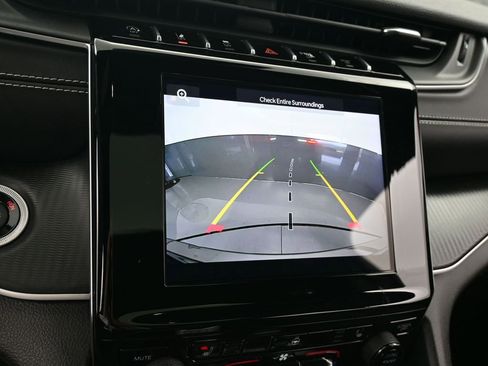 Used 2023 Jeep Grand Cherokee Altitude image 20