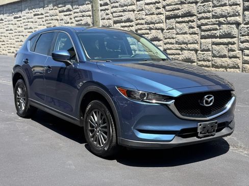 Used 2017 MAZDA CX-5 Touring AWD/4WD image 4