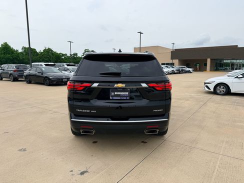 Used 2023 Chevrolet Traverse Premier AWD/4WD image 8