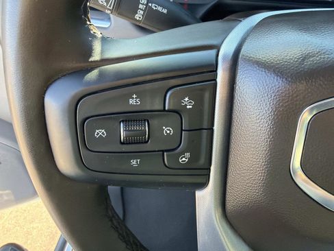 Used 2024 GMC Yukon XL SLT w/ SLT Luxury Package image 26