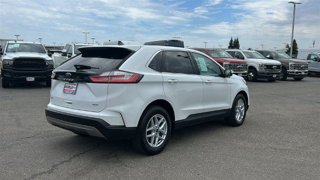 Certified 2022 Ford Edge SEL AWD/4WD image 3