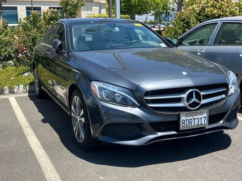 Used 2015 Mercedes-Benz C 300 4MATIC Sedan image 5