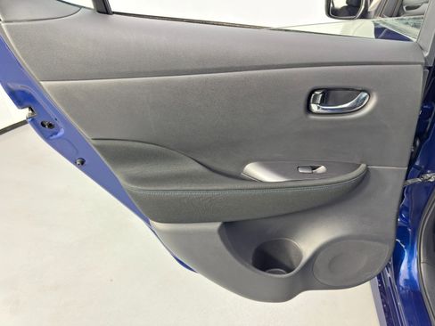 Used 2023 Nissan Leaf S image 35