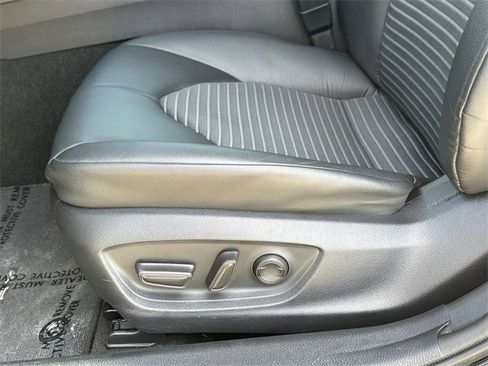 Certified 2023 Toyota Camry SE w/ Convenience Package image 27