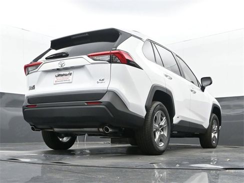 Used 2025 Toyota RAV4 LE image 25