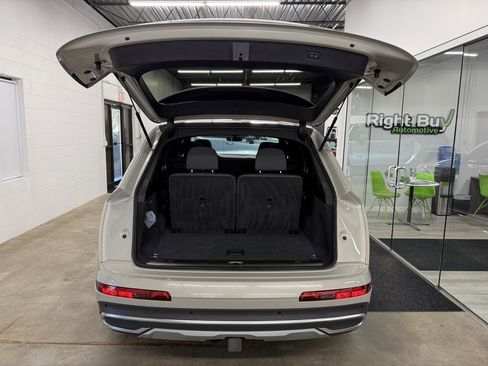 Used 2021 Audi Q7 3.0T Prestige w/ Prestige Package AWD/4WD image 18