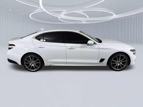 Used 2023 Genesis G70 2.0T RWD image 2