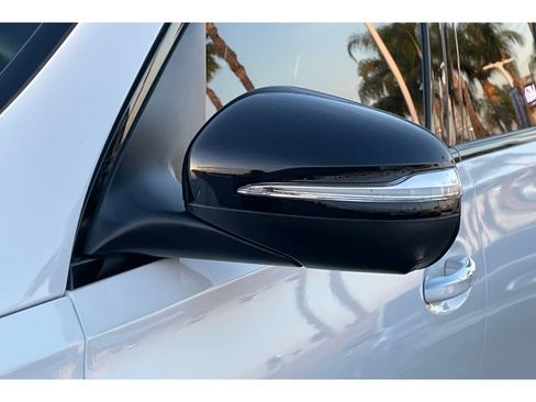 Used 2024 Mercedes-Benz GLS 450 4MATIC w/ AMG Line Exterior image 53