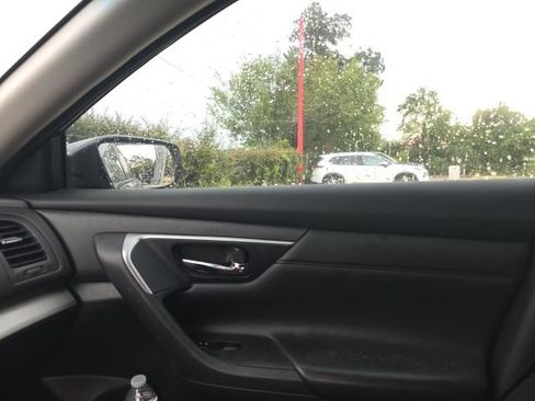Used 2015 Nissan Altima 2.5 S FWD image 19
