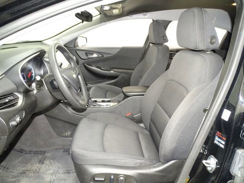 Used 2023 Chevrolet Malibu LT FWD image 9