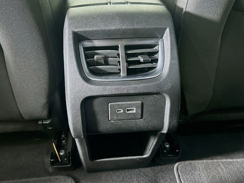 Used 2021 Chevrolet Blazer LT FWD image 28