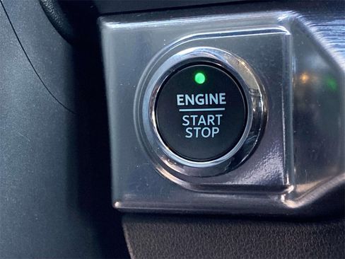 Used 2021 Ford F150 Lariat w/ Equipment Group 502A High image 16