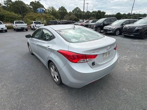 Used 2013 Hyundai Elantra GLS FWD image 16