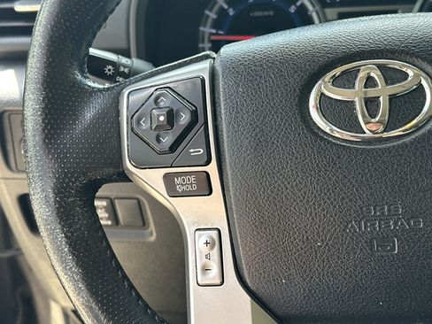 Used 2014 Toyota 4Runner SR5 Premium w/ Convenience Package AWD/4WD image 17