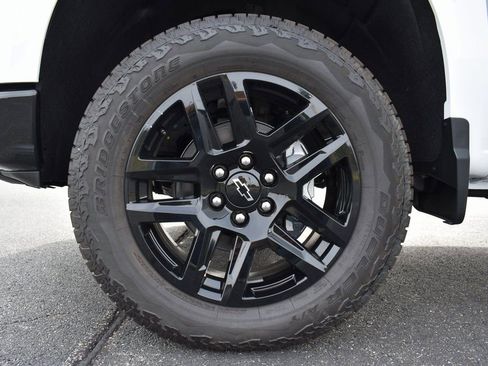 New 2026 Chevrolet Silverado 1500 LT Trail Boss w/ LT Trail Boss Premium Package AWD/4WD image 16