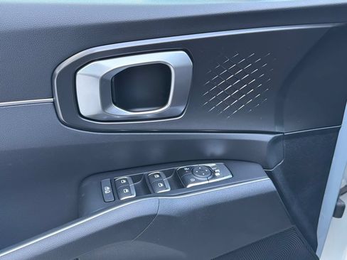 New 2026 Kia Sorento LX FWD image 19