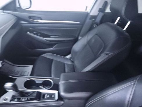 Certified 2024 Nissan Altima 2.5 SL image 24