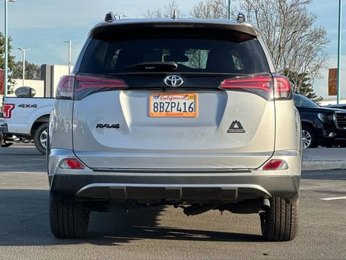 Used 2018 Toyota RAV4 Adventure image 5