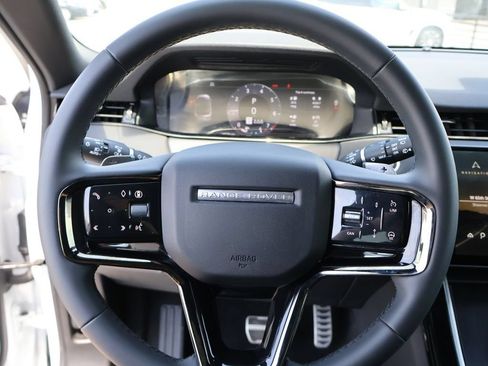 Certified 2026 Land Rover Range Rover Evoque Dynamic SE AWD/4WD image 29