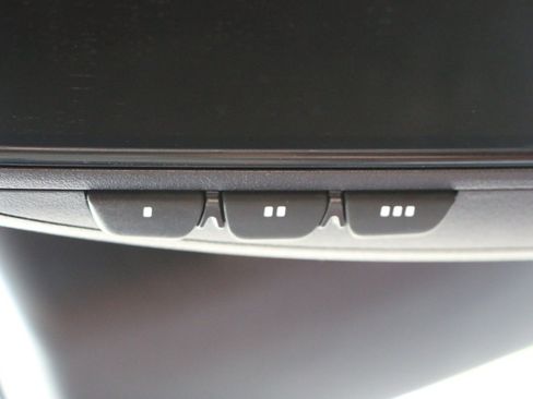 Used 2023 Genesis GV70 2.5T w/ Sport Prestige Package AWD/4WD image 29