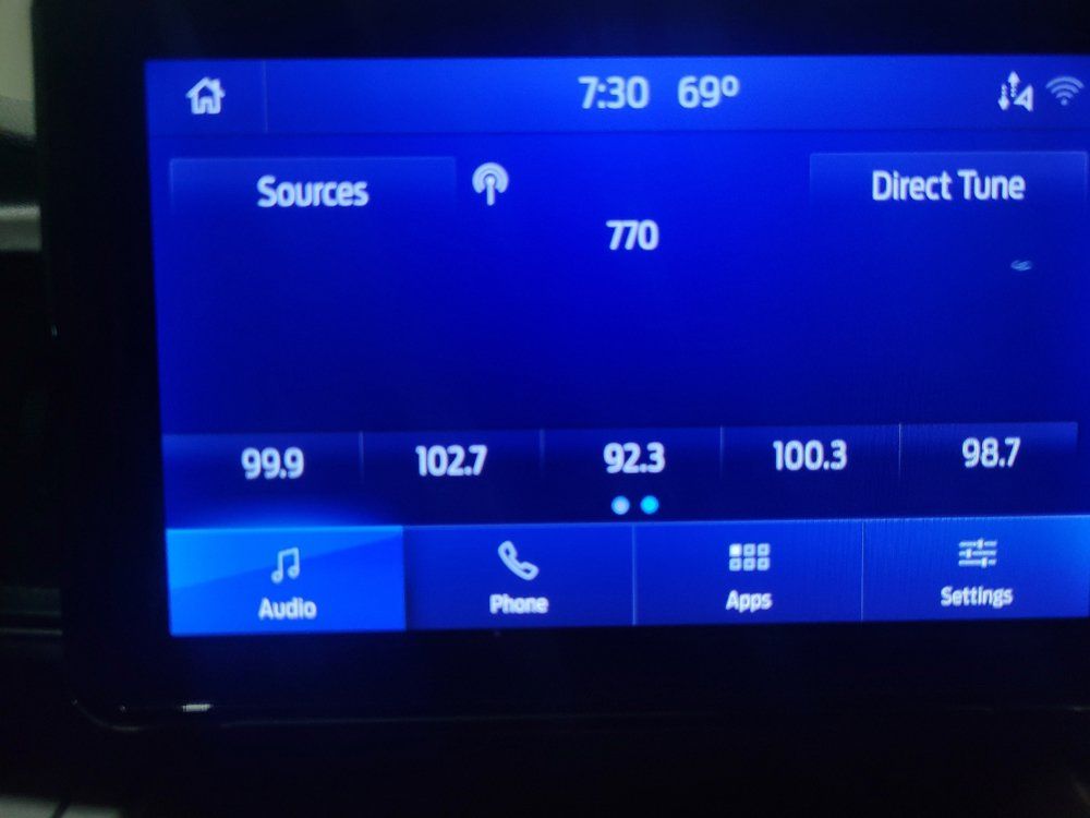Used 2021 Ford Explorer XLT AWD/4WD image 25